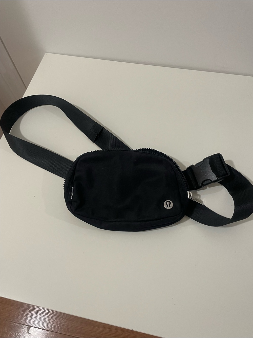 lululemon athletica Black Nylon Waist Belt Bag